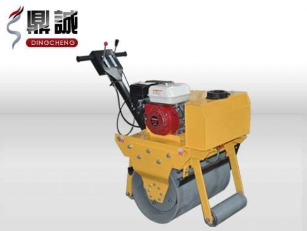 點(diǎn)擊查看詳細(xì)信息<br>標(biāo)題：輕型手扶式單鋼輪壓路機(jī) 閱讀次數(shù)：12551