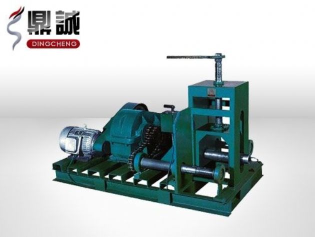 點擊查看詳細信息<br>標題：臥式多功能滾動彎管機 閱讀次數：4586