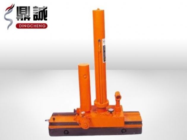 點(diǎn)擊查看詳細(xì)信息<br>標(biāo)題：機(jī)車落軌復(fù)位機(jī) 閱讀次數(shù)：4796
